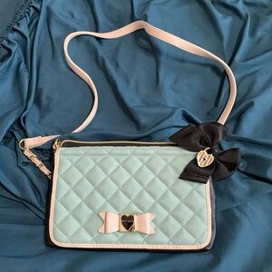 Betsy Johnson cross body purse